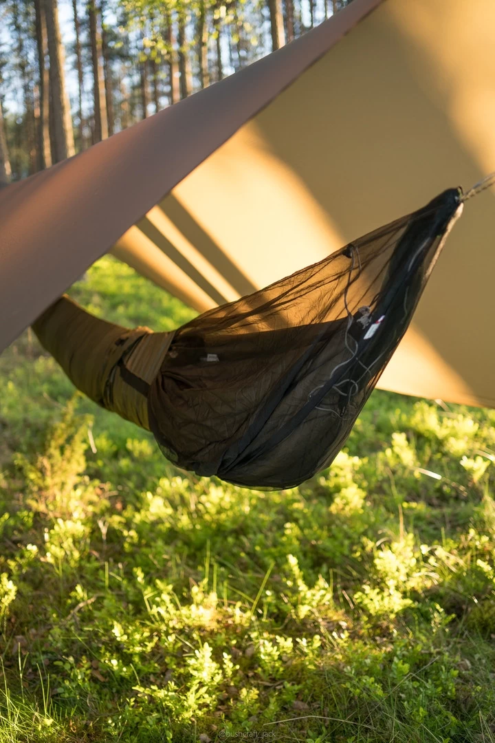 Lesovik Larva Lesovik Larva -Survie en plein air lesovik larva 02