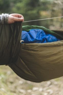 Lesovik Larva 12 Lesovik Larva -Survie en plein air lesovik larva 07