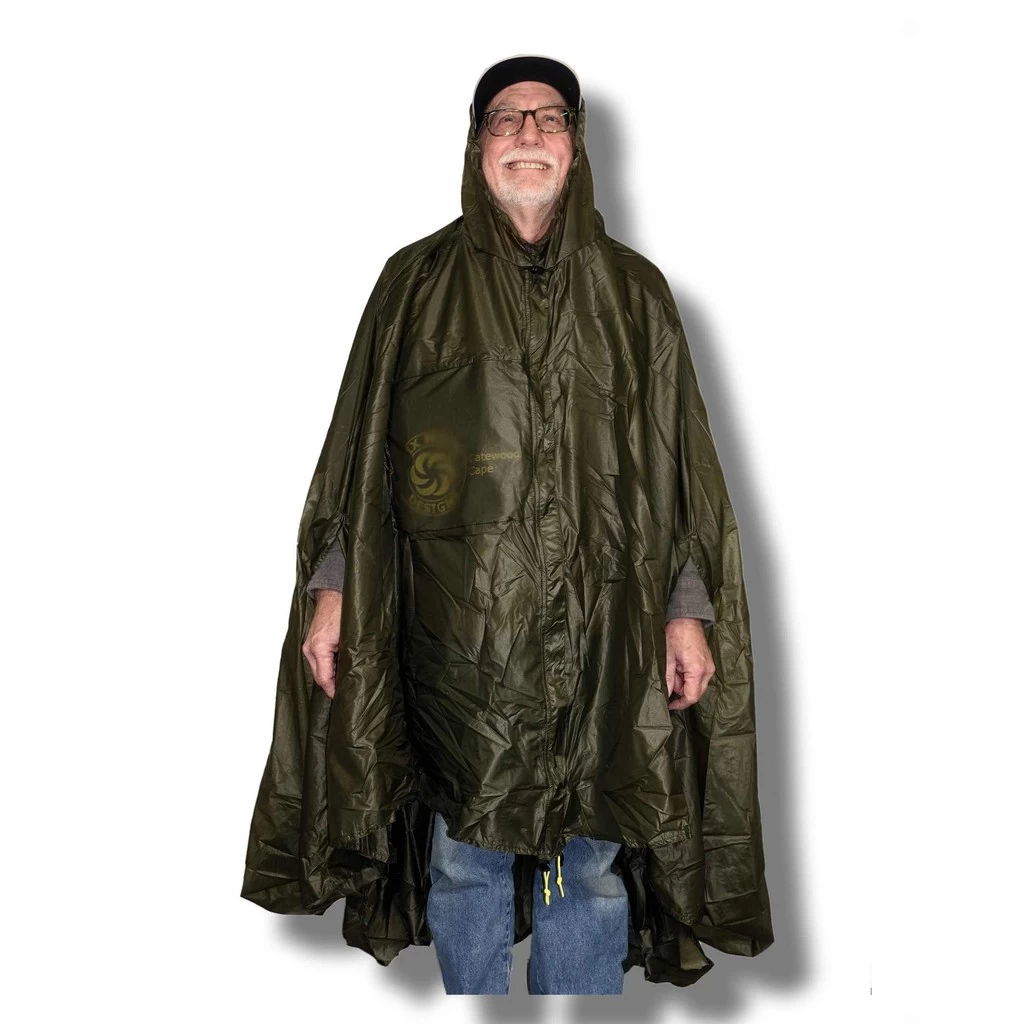 Six Moon Designs Gatewood Cape Six Moon Designs Gatewood Cape -Survie en plein air poncho six moon tarp gatewood cape 3