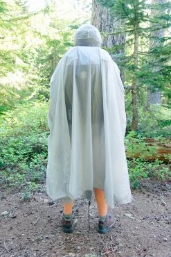 Six Moon Designs Gatewood Cape 6 Six Moon Designs Gatewood Cape -Survie en plein air six moon design gatewood cape 04